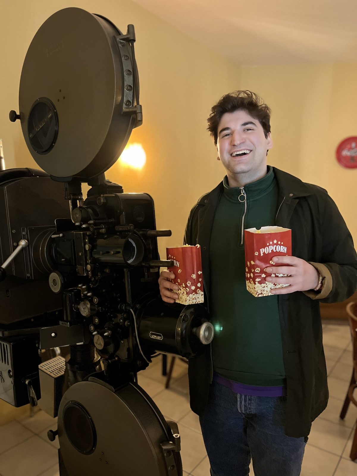 Mo Dasuev, Producer der Werbefilm-Agentur allsmilezclub in Hamburg
